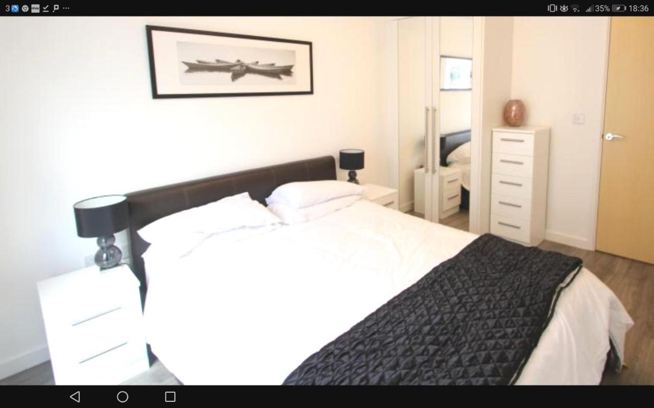 New Central Woking 1 And 2 Bedroom Apartments With Free Gym, Close To Train Station Esterno foto