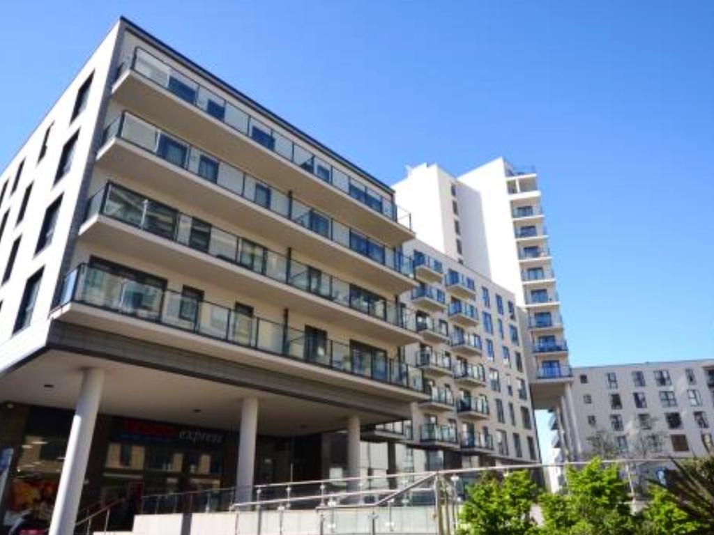New Central Woking 1 And 2 Bedroom Apartments With Free Gym, Close To Train Station Esterno foto